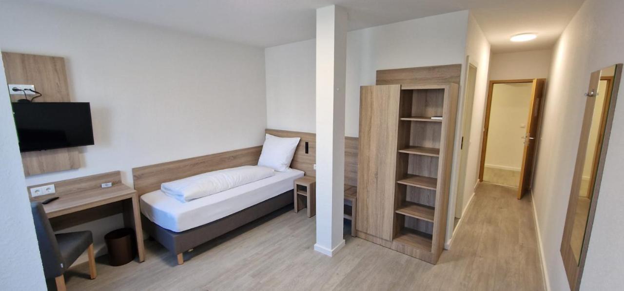Hotel Ladage Frankfurt am Main Bagian luar foto