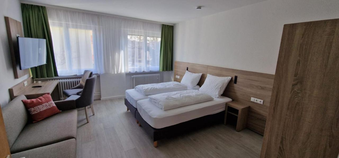 Hotel Ladage Frankfurt am Main Bagian luar foto