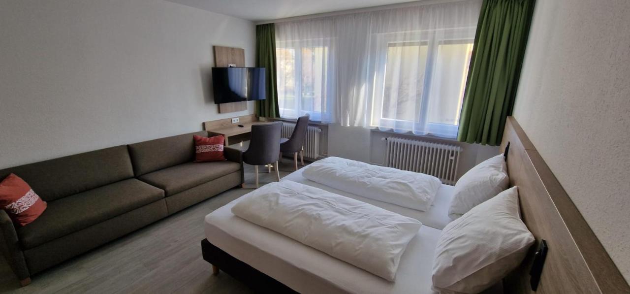 Hotel Ladage Frankfurt am Main Bagian luar foto