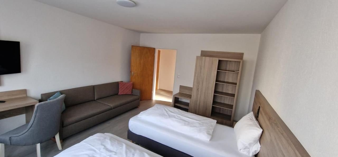 Hotel Ladage Frankfurt am Main Bagian luar foto
